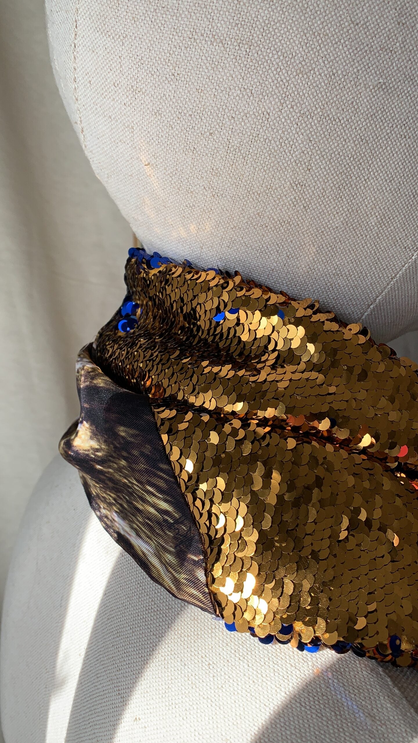 THE MENDOZA SCARF BACK SIDE VIEW - KIMIA ARYA SILK